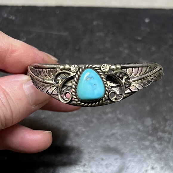 Delicate Vintage Sterling Silver and Turquoise Open Cuff Bracelet - Picture 5 of 7